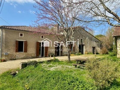/international/fr/pujols-aquitaine-120098411395/?lang=en