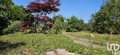 /international/fr/grandchamp-des-fontaines-pays-de-la-loire-310099548170/