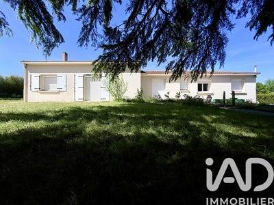 /international/fr/clisson-pays-de-la-loire-310107643458/