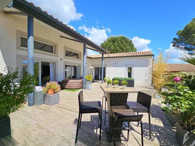 /international/fr/castillon-du-gard-languedoc-roussillon-310099528971/?lang=zh-tw