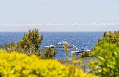 /international/fr/roquebrune-cap-martin-provence-alpes-cote-d-azur-310101446527/