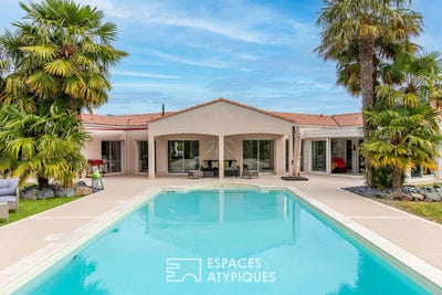 /international/fr/fontenay-le-comte-pays-de-la-loire-310107979350/