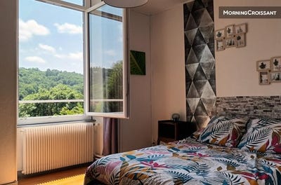 /international/fr/pontaumur-auvergne-310108181077/