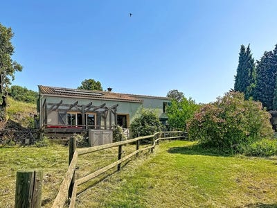 /international/fr/fontes-languedoc-roussillon-310108555666/