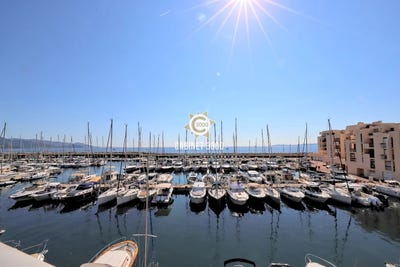 /international/fr/bormes-les-mimosas-provence-alpes-cote-d-azur-310102275382/