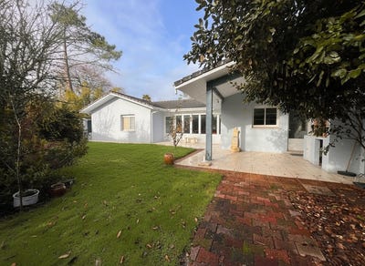 /international/fr/andernos-les-bains-aquitaine-310109240785/