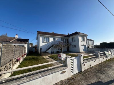 /international/fr/pornic-pays-de-la-loire-310098948475/