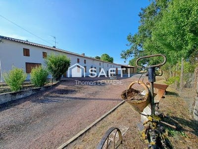 /international/fr/tugeras-saint-maurice-charente-310101385930/