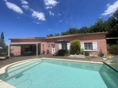 /international/fr/saint-jean-de-maruejols-et-avejan-languedoc-roussillon-310108928344/