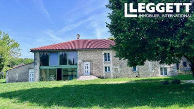 /international/fr/foussignac-charente-310108830123/