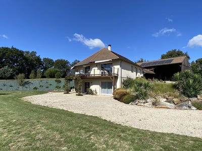 /international/fr/chatellerault-charente-310108316532/