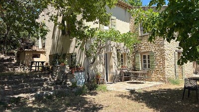 /international/fr/vaison-la-romaine-provence-alpes-cote-d-azur-310101104783/