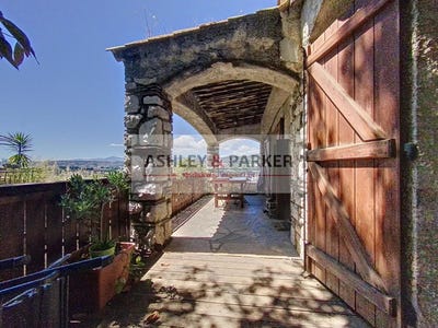 /international/fr/nice-provence-alpes-cote-d-azur-310108465245/
