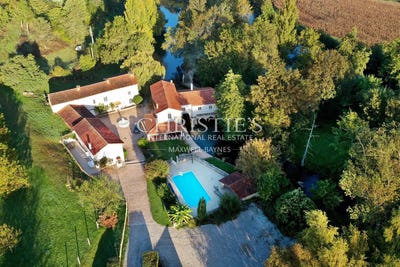 /international/fr/angouleme-charente-310099061528/