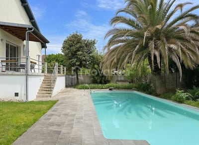/international/fr/pau-aquitaine-310108316694/