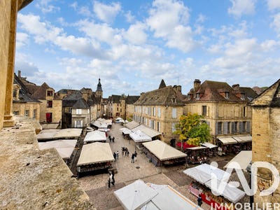 /international/fr/sarlat-la-caneda-aquitaine-310108318800/