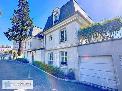 /international/fr/saint-cyr-l-ecole-ile-de-france-310101486202/?lang=en