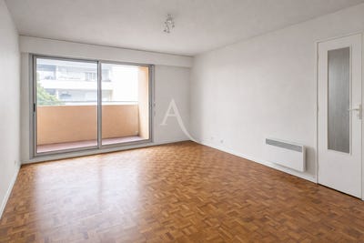 /international/fr/nice-provence-alpes-cote-d-azur-310110423431/