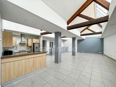 /international/fr/le-creusot-burgundy-120097796632/