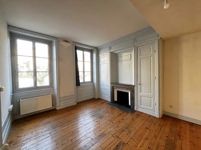 /international/fr/jujurieux-lorraine-310106336673/