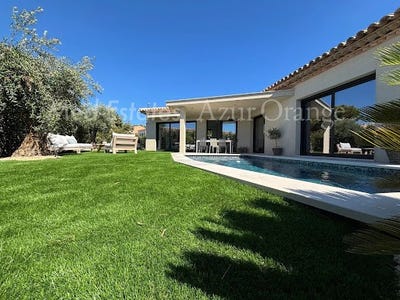 /international/fr/sainte-maxime-provence-alpes-cote-d-azur-310108456187/