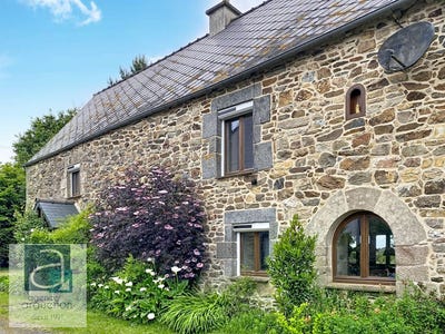 /international/fr/rouillac-brittany-310108316455/
