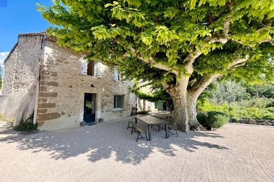 /international/fr/beaumes-de-venise-provence-alpes-cote-d-azur-310097148969/