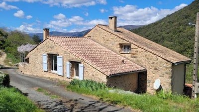 /international/fr/olargues-languedoc-roussillon-310107366390/