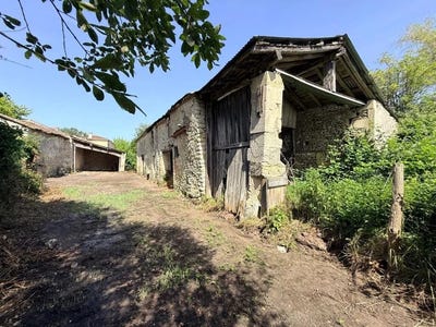 /international/fr/saint-christoly-de-blaye-aquitaine-310107837290/