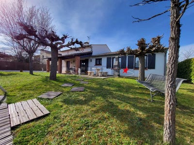 /international/fr/lavaur-midi-pyrenees-310101671532/