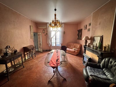 /international/fr/pezenas-languedoc-roussillon-310106381969/