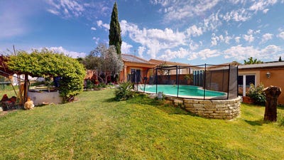 /international/fr/lauraguel-languedoc-roussillon-310107360086/