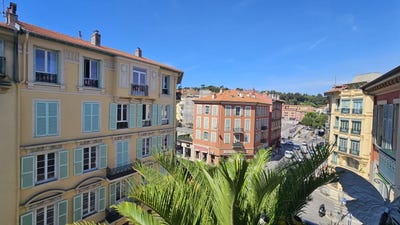 /international/fr/nice-provence-alpes-cote-d-azur-310108995904/