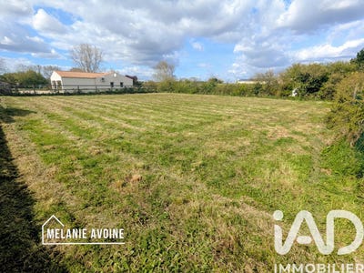 /international/fr/landrais-charente-310107523984/