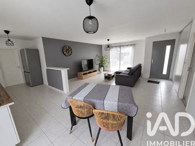 /international/fr/la-couronne-charente-310108035893/