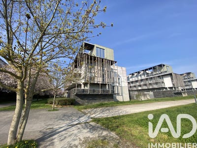 /international/fr/sainte-luce-sur-loire-pays-de-la-loire-310106857927/