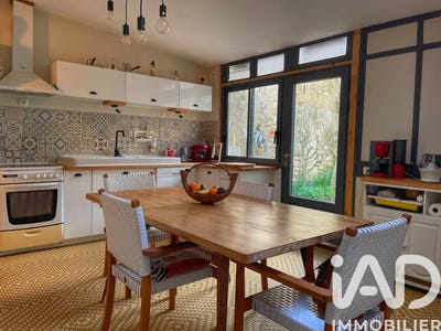 /international/fr/la-rochefoucauld-charente-310106403927/