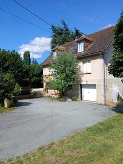 /international/fr/la-roque-gageac-aquitaine-310098445497/