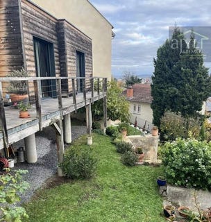 /international/fr/clermont-ferrand-auvergne-310119977392/