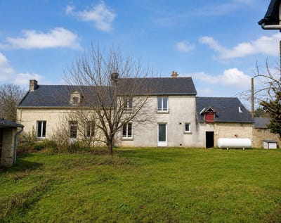 /international/fr/chouze-sur-loire-centre-val-de-loire-310098727610/