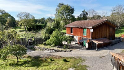 /international/fr/lescure-midi-pyrenees-310102749537/
