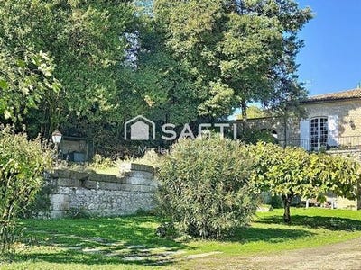 /international/fr/castillon-la-bataille-aquitaine-310108995594/