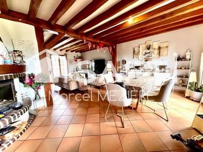 /international/fr/saint-clement-burgundy-310099787605/