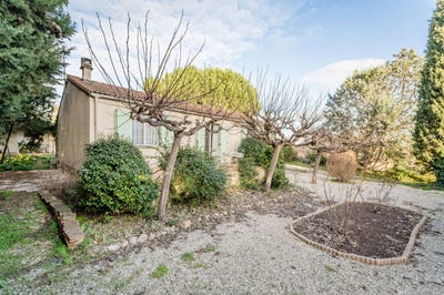 /international/fr/paulhan-languedoc-roussillon-310108401515/
