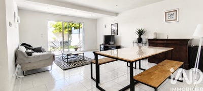 /international/fr/la-rochelle-franche-comte-310108046605/