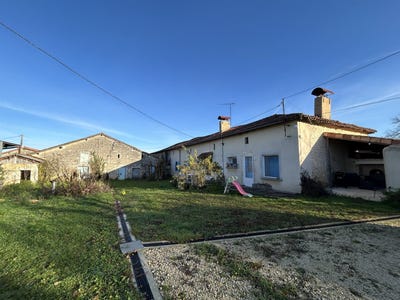 /international/fr/cellefrouin-charente-310107922222/