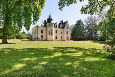 /international/fr/bourges-centre-val-de-loire-310107430527/