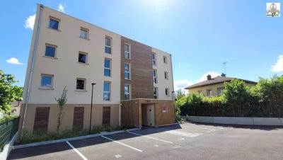 /international/fr/tournus-burgundy-310107792127/
