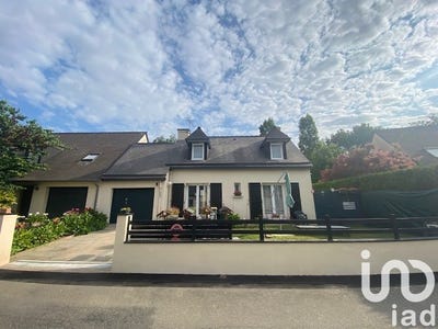 /international/fr/montfort-sur-meu-brittany-310100236703/