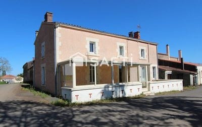 /international/fr/saint-sulpice-en-pareds-pays-de-la-loire-310107190366/